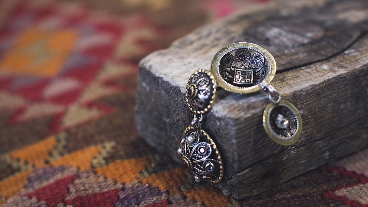 Flower of Live: Origin of "Karin" Collection - Pregomesh