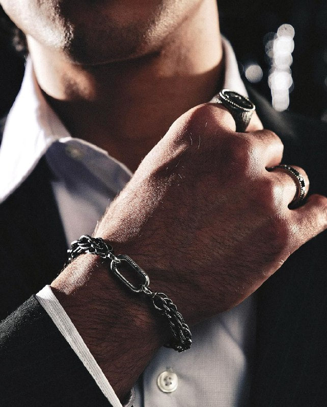 Bracelet “Carabiner” - Pregomesh