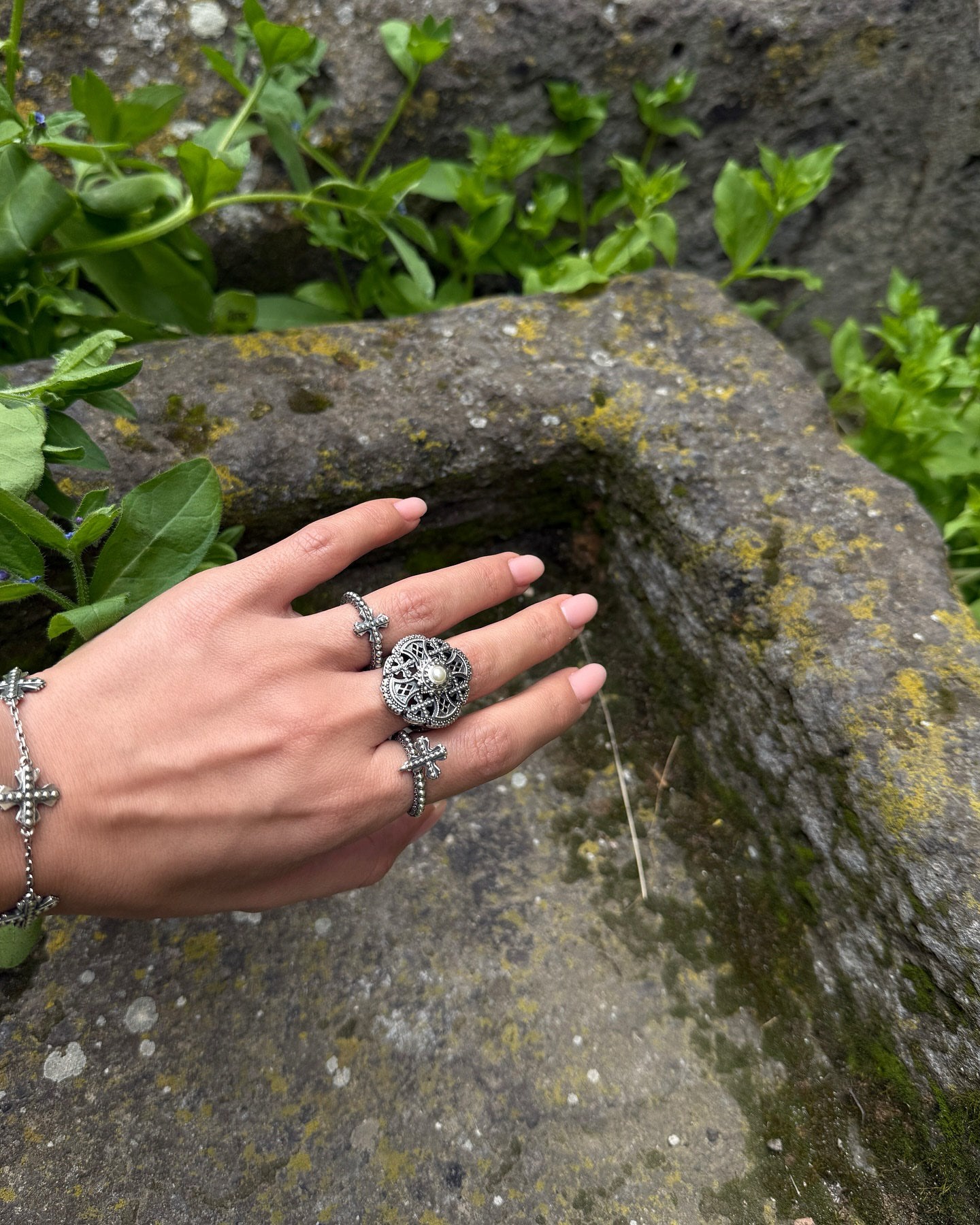 Charm Ring “Vanq”