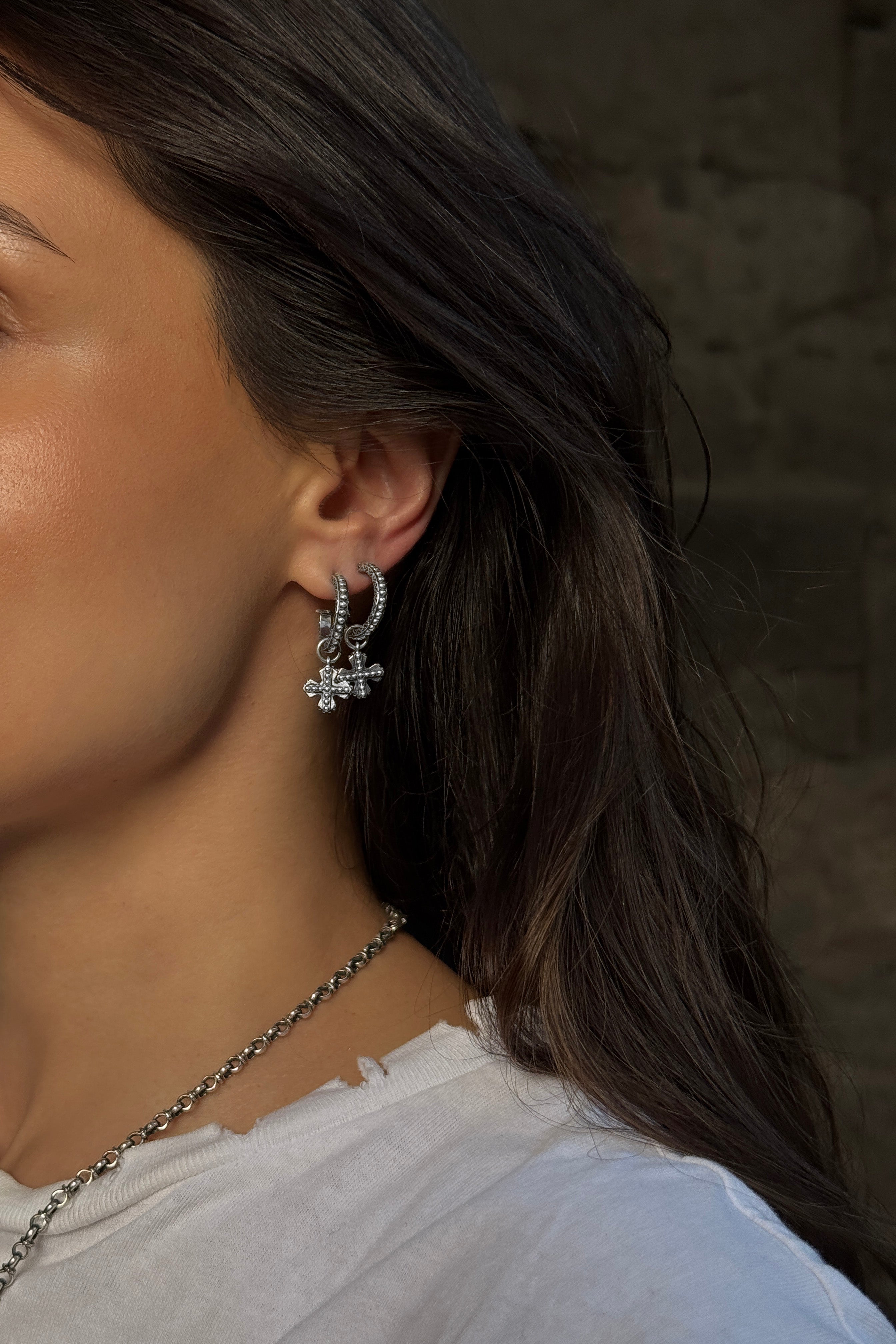 vanq small earring pregomesh