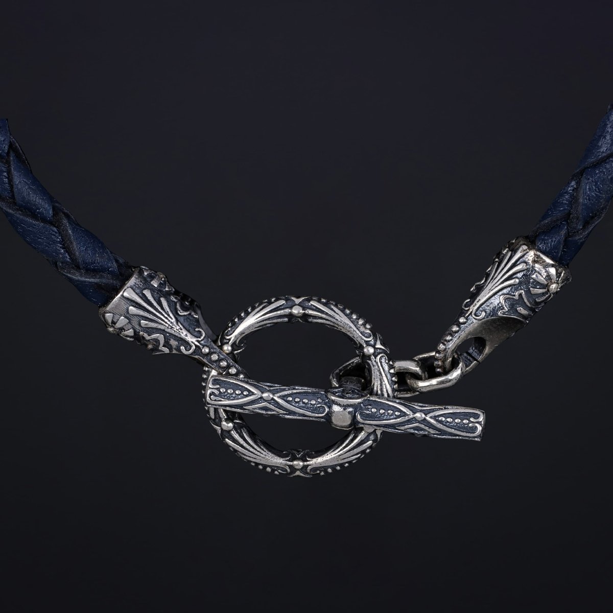 Leather Bracelet "Hrapar" - Pregomesh